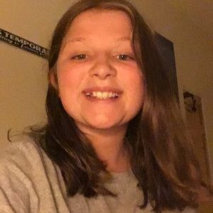 Meet your Posher, Emilia